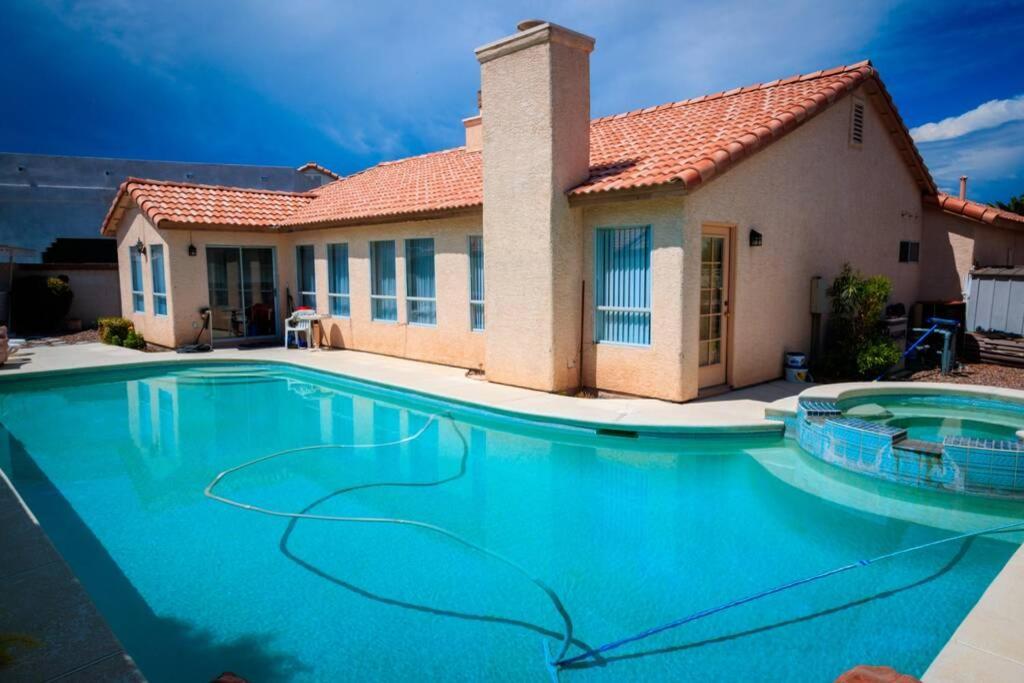 Luxury 1900 Sq Ft House Huge 46 Ft Pool & Hot Spa Las Vegas Zewnętrze zdjęcie
